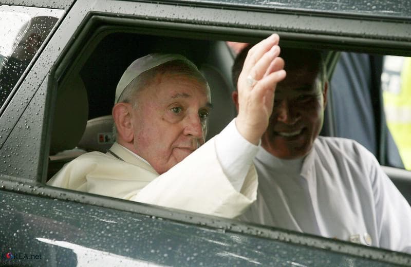 Vatikan secara tegas membantah Paus Fransiskus mengeluarkan pernyataan ingin melegalkan hubungan sesama jenis. (Flickr/Koreanet)
