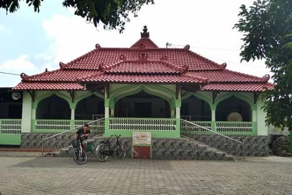 Masjid ini kabarnya punya Sumur Kyai Pleret yang menyimpan harta. (Vitriana dhessy/Sorot.co)
