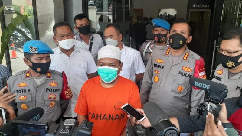 Adam Ibrahim, tersangka hoaks babi ngepet di Depok. (Jabarekspres/Haris Samsuddin)
