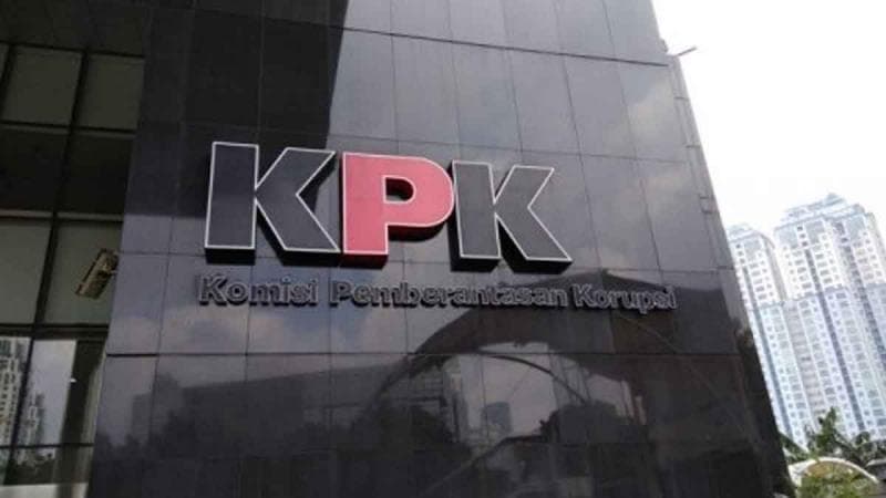 Logo surat kabar sangat mirip dengan logo KPK asli. (Medcom/LampungPost)