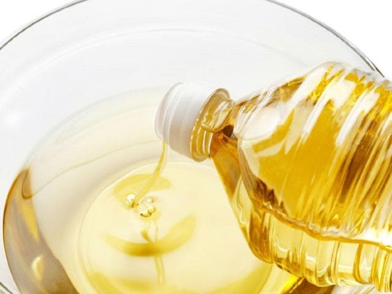 Harga minyak goreng mahal, pemerintah gelontorkan minyak goreng murah Rp 14 ribu per liter ke pasaran sejumlah 11 juta liter. (Harian Haluan/promediateknologi)