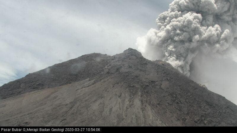 Erupsi Gunung Merapi pada 27 Maret 2020 (twitter.com/BPPTKG)