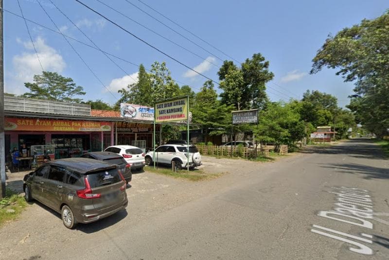 Satai ambal Pak Kasman di Desa Ambalresmi. (Google Street View)
