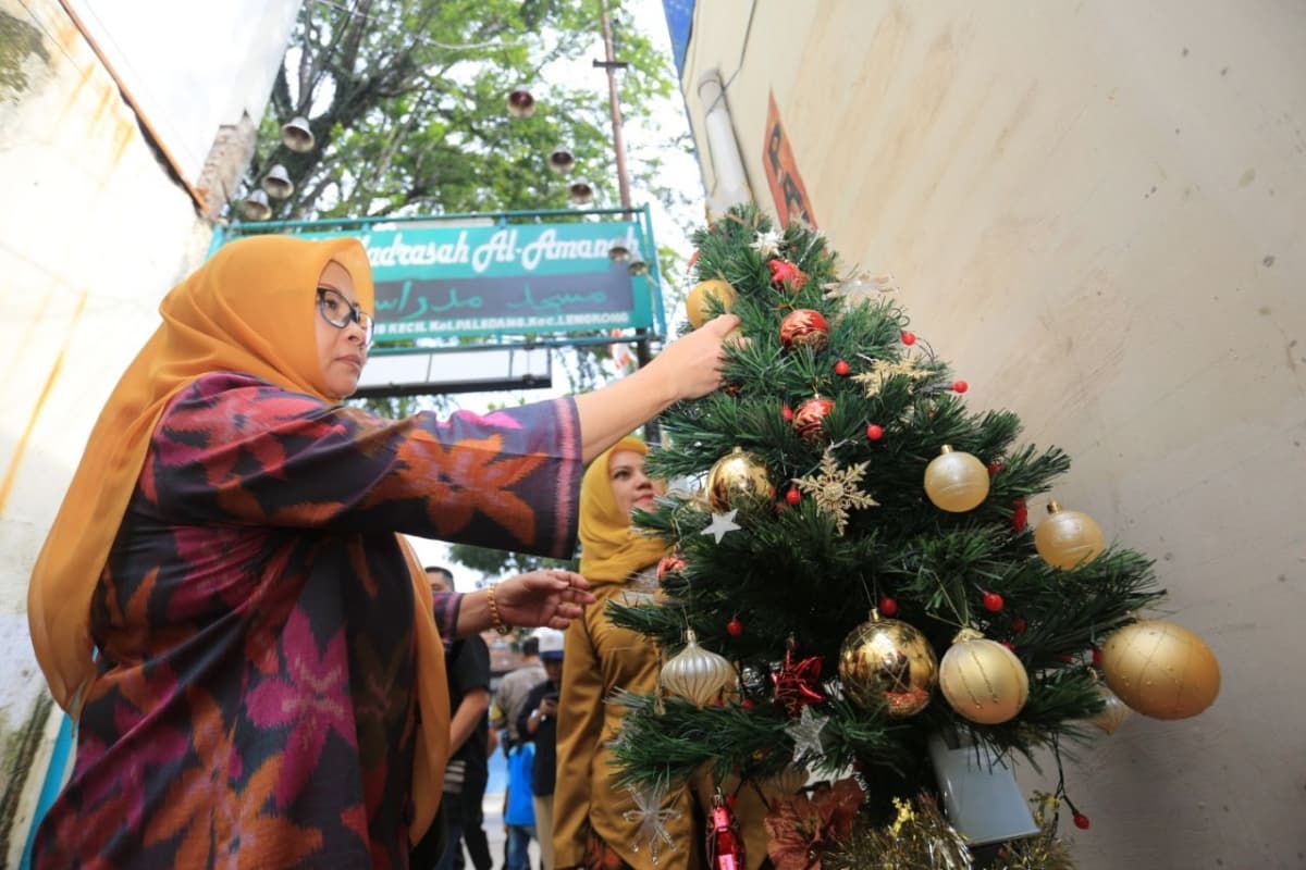 Toleransi perayaan Hari Natal di Indonesia. (ayobandung.com)
