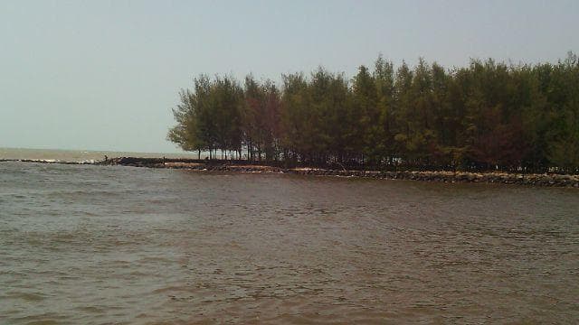 Pantai Slamaran, Pekalongan. (Via Mediakita)
